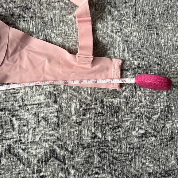 Knix V neck padded wireless bra thick straps - Picture 7 of 7